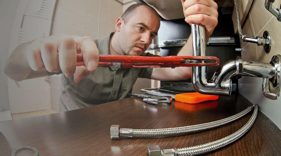 Expert burst pipe repair services in Poynor, TX